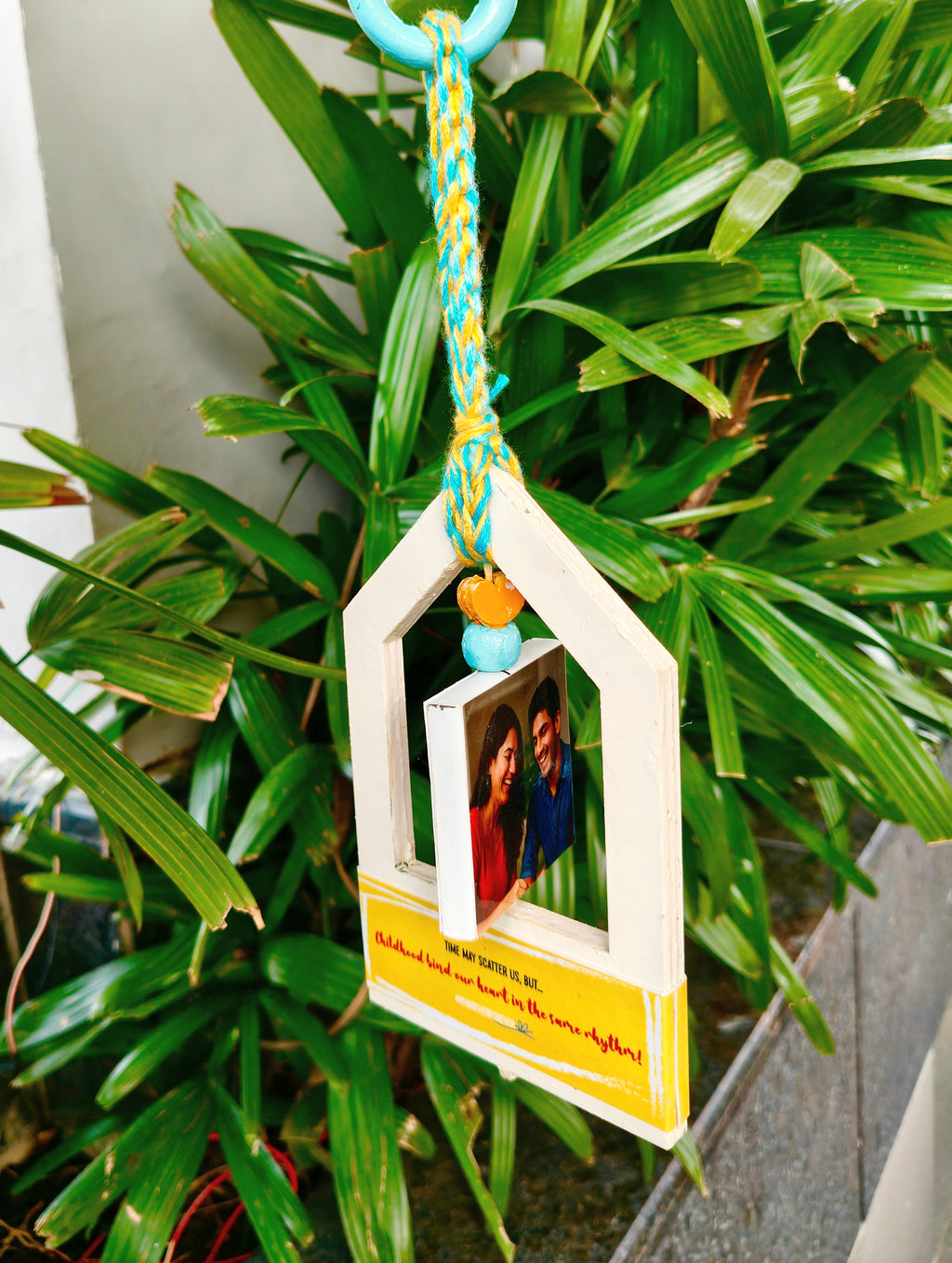 HOME Connection Hanging – with Cards & Rakhi Set