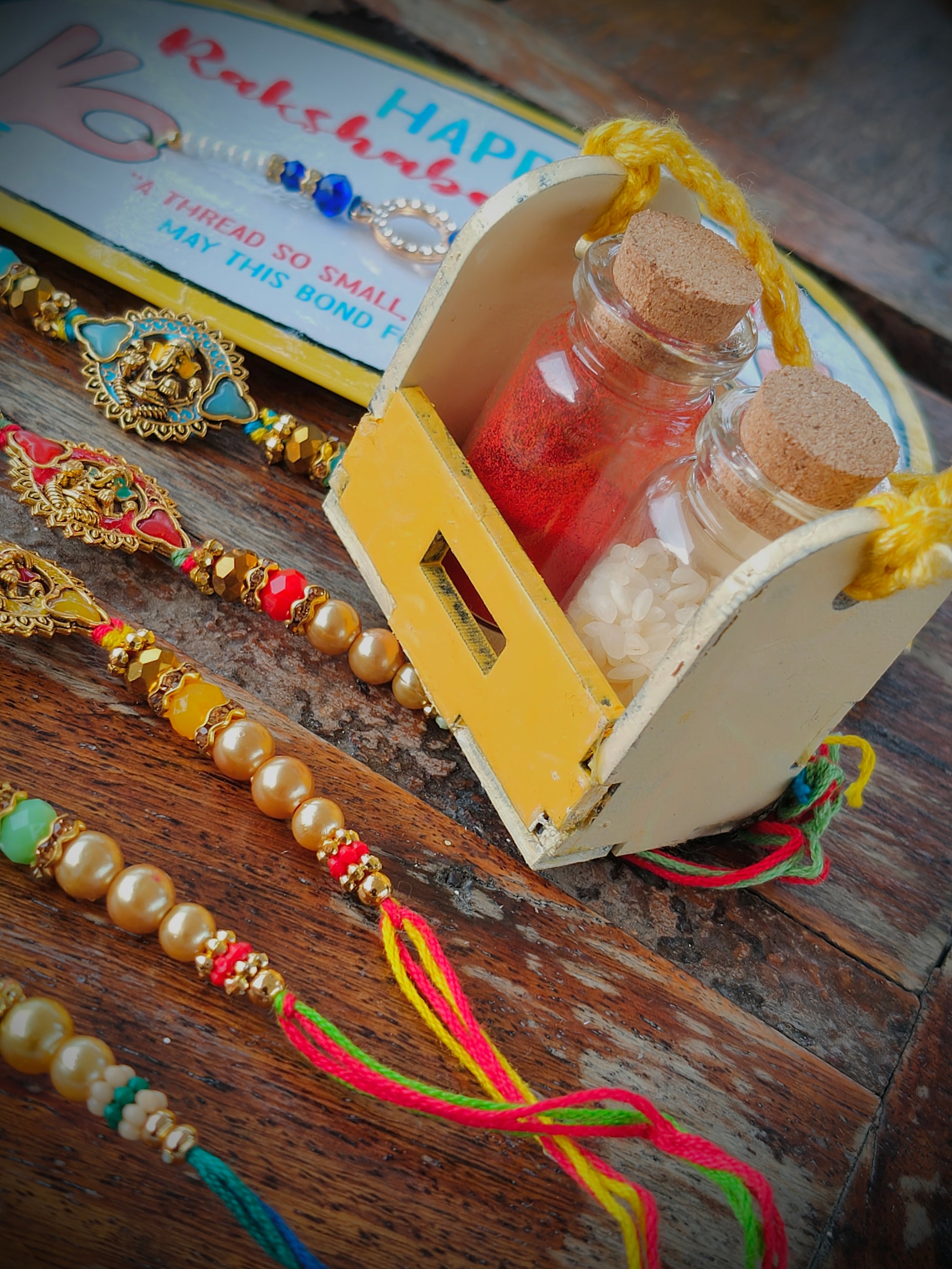 HOME Connection Hanging – with Cards & Rakhi Set